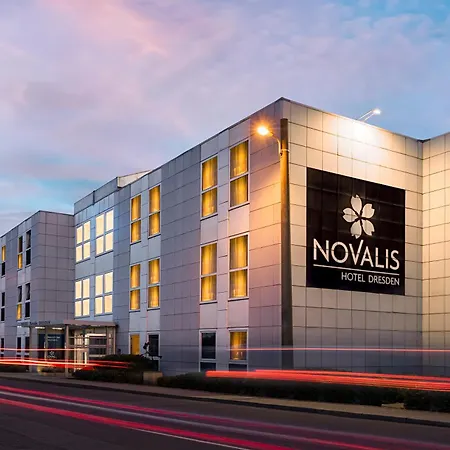 מלון Novalis By Aurum 4*