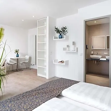 Novalis By Aurum 4* دريسدن
